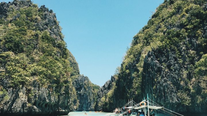 Filipinas voltam a receber turistas vacinados em fevereiro